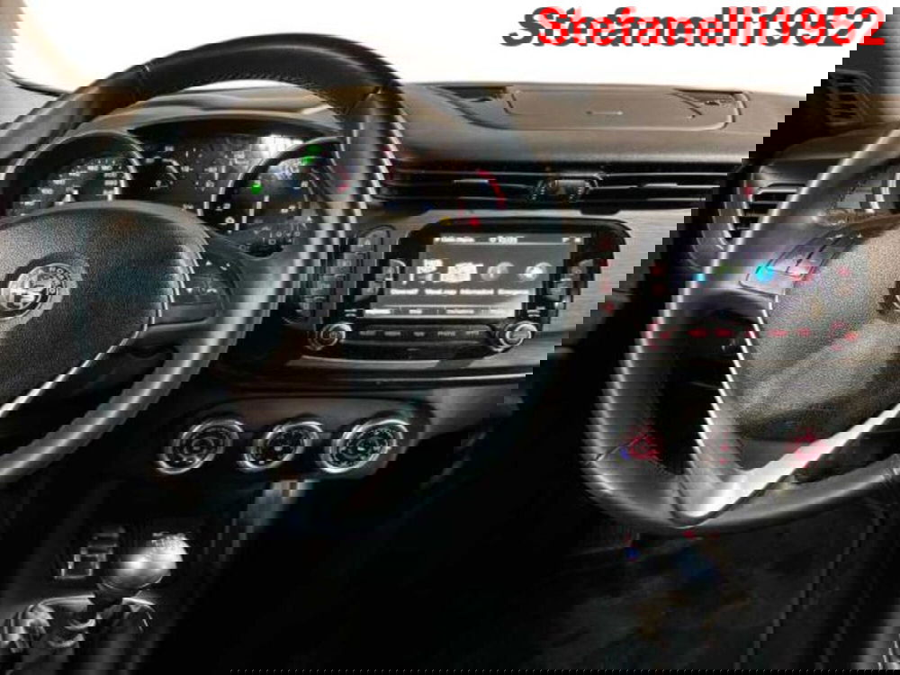 Alfa Romeo Giulietta usata a Bologna (14)