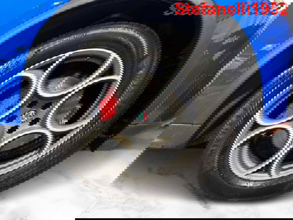 Alfa Romeo Stelvio usata a Bologna (8)