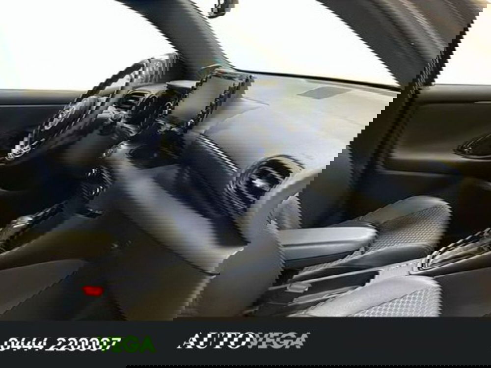 Toyota Yaris Cross usata a Vicenza (6)