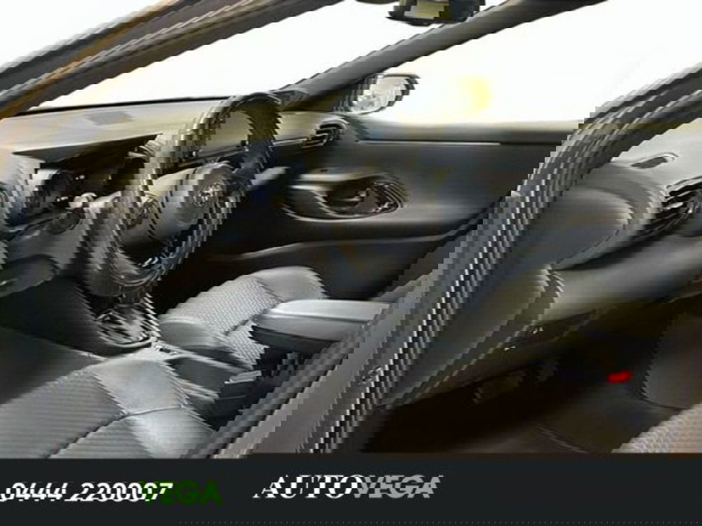 Toyota Yaris Cross usata a Vicenza (7)