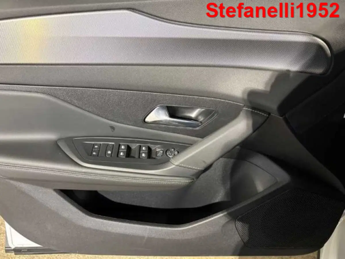 Peugeot 408 nuova a Bologna (10)