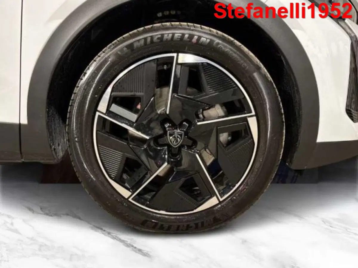 Peugeot 408 nuova a Bologna (8)