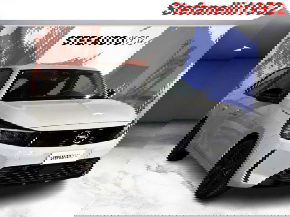 Opel Corsa nuova a Bologna (13)