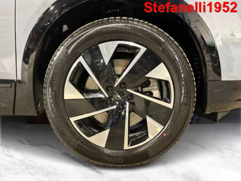 Opel Grandland nuova a Bologna (8)