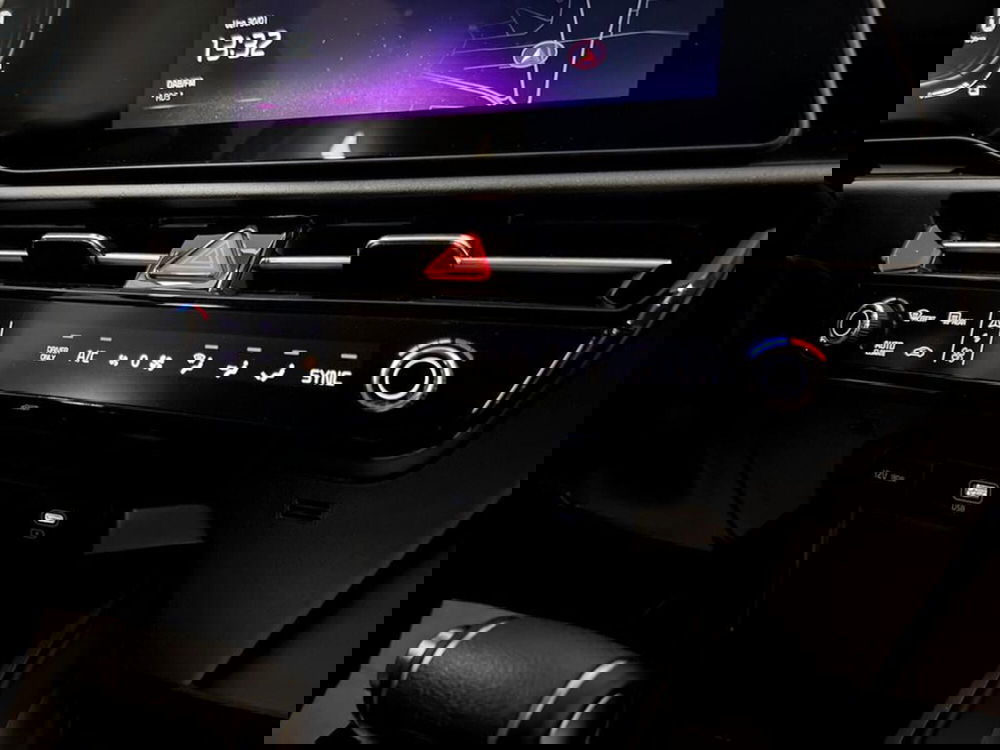 Kia Niro nuova a Piacenza (13)