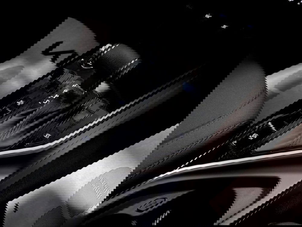 Kia Niro nuova a Piacenza (15)