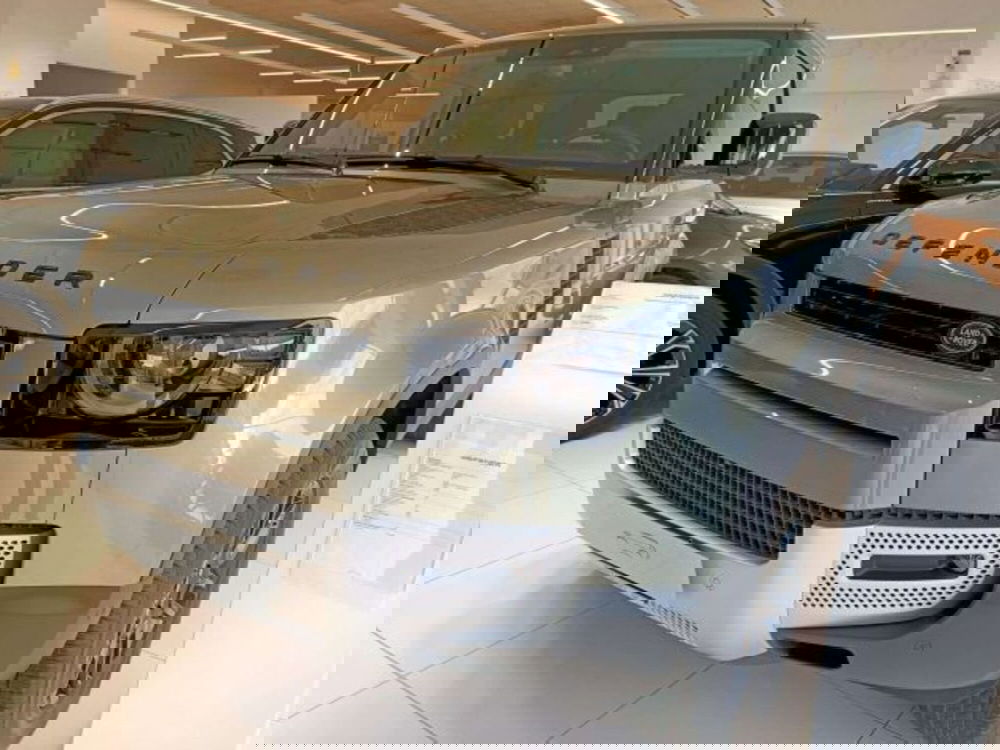 Land Rover Defender nuova a Firenze (3)