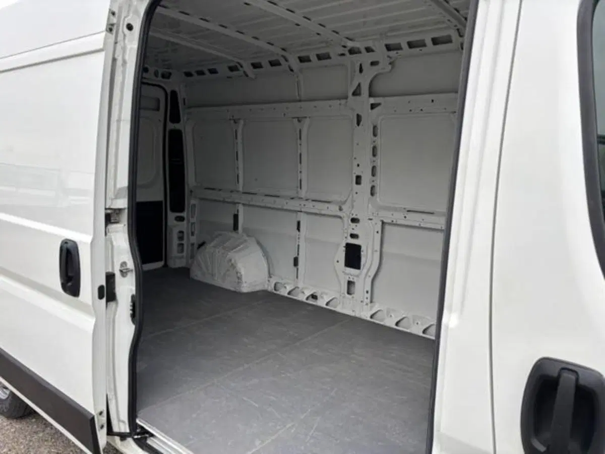 Peugeot Boxer Furgone usata a Brescia (8)
