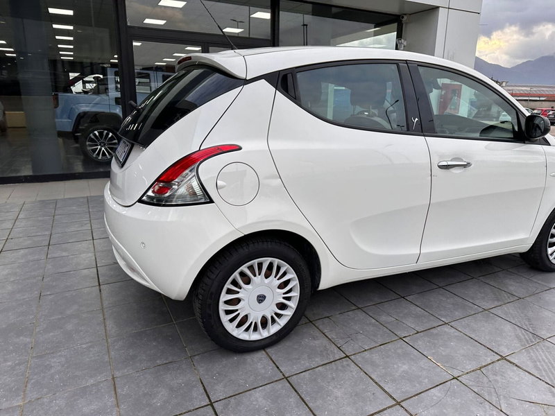 Lancia Ypsilon usata a Frosinone (16)