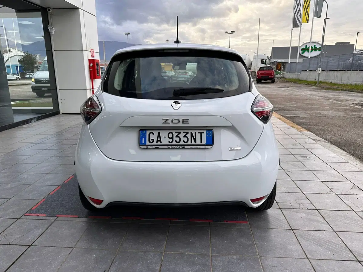 Renault Zoe usata a Frosinone (13)