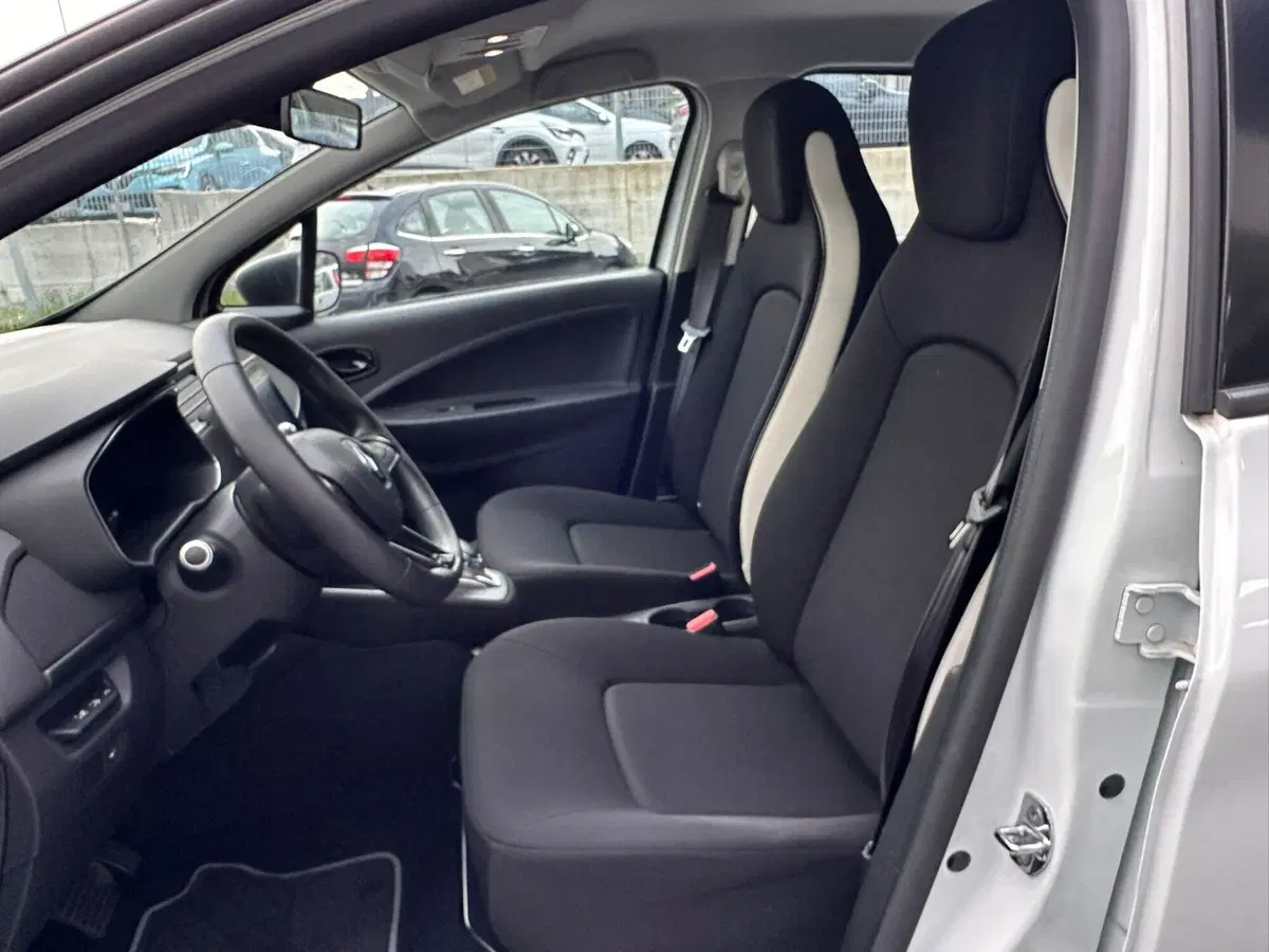 Renault Zoe usata a Frosinone (16)