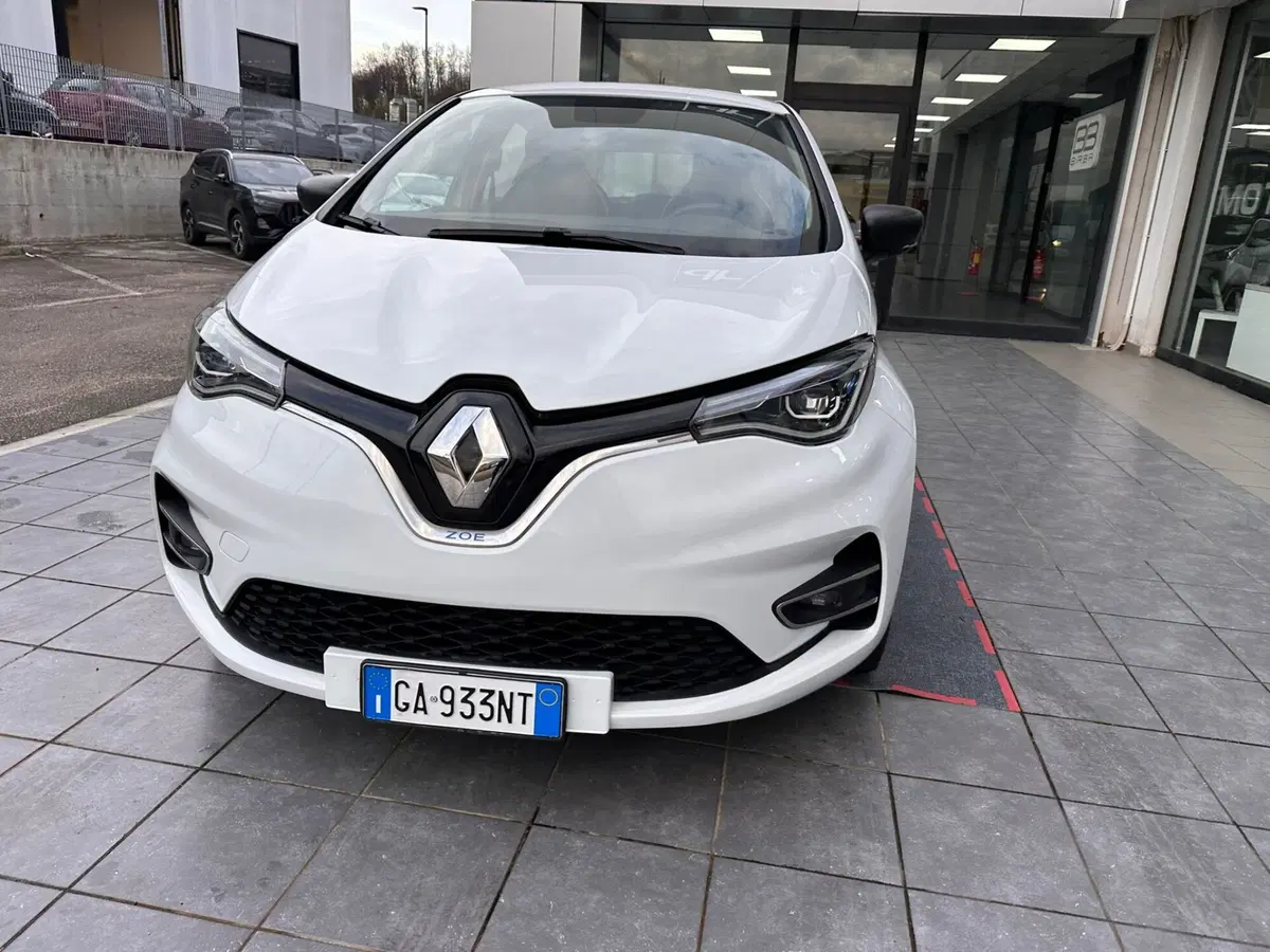 Renault Zoe usata a Frosinone (8)