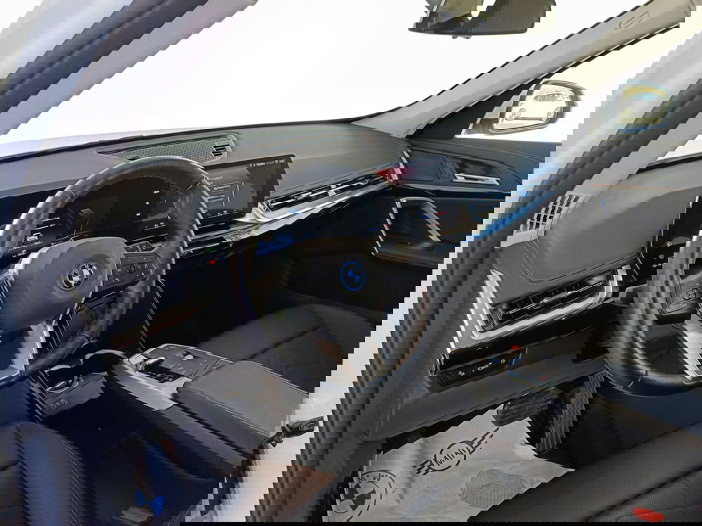 BMW iX1 usata a Ascoli Piceno (7)