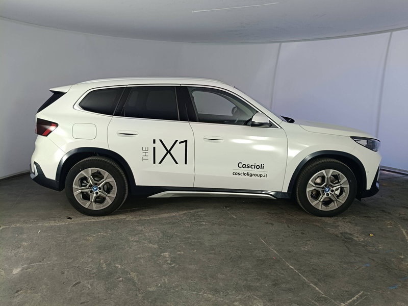 BMW iX1 usata a Ascoli Piceno (6)