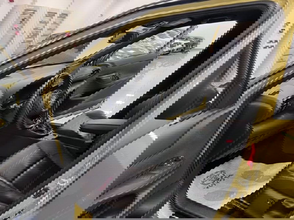 Toyota Yaris Cross usata a Prato (7)