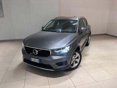 Volvo XC40 D4 AWD Geartronic Momentum del 2018 usata a Napoli