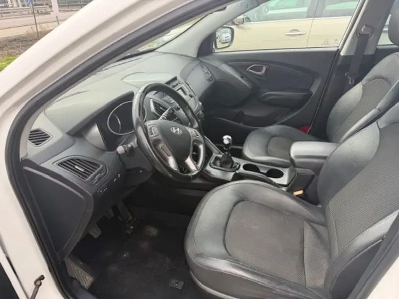 Hyundai ix35 usata a Prato (12)
