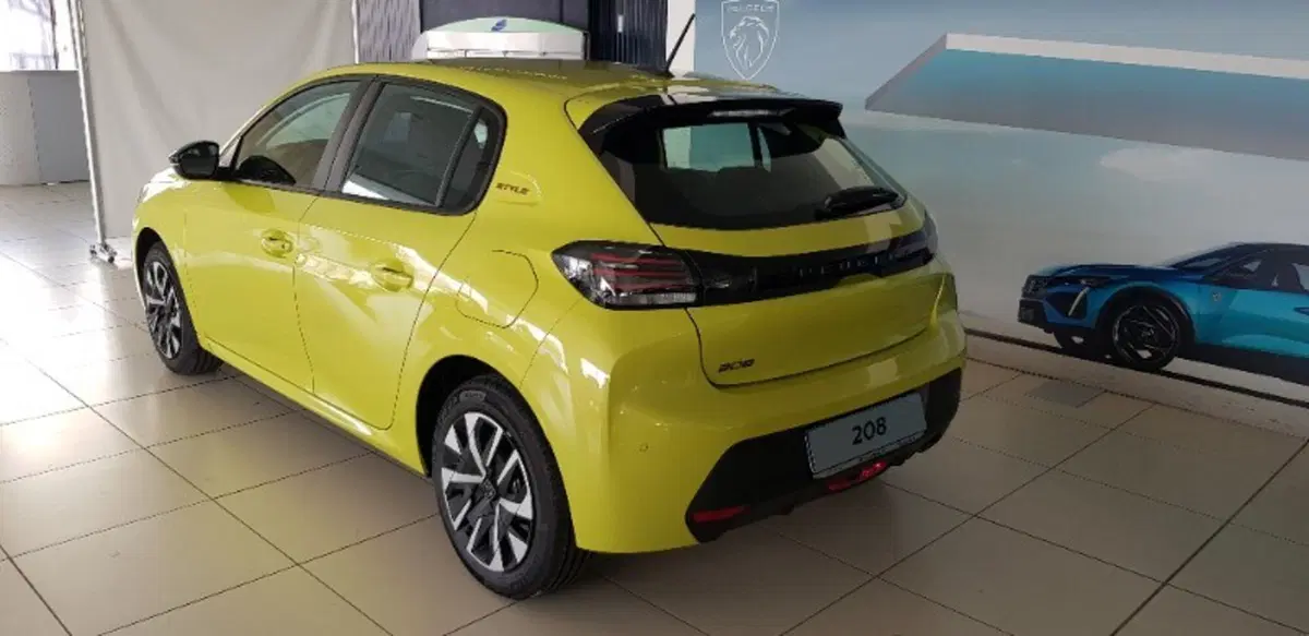 Peugeot 208 nuova a Pordenone (4)