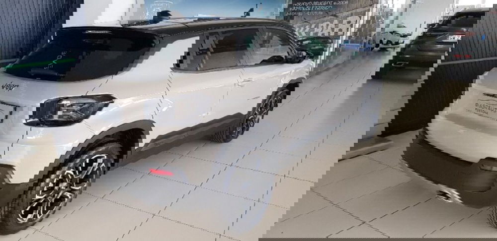 Jeep Avenger nuova a Pordenone (6)