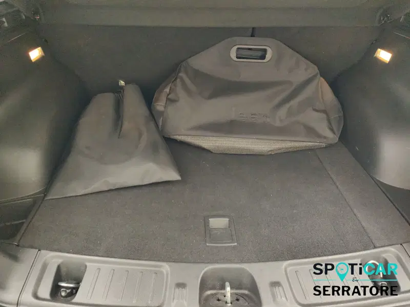 Jeep Compass usata a Como (17)