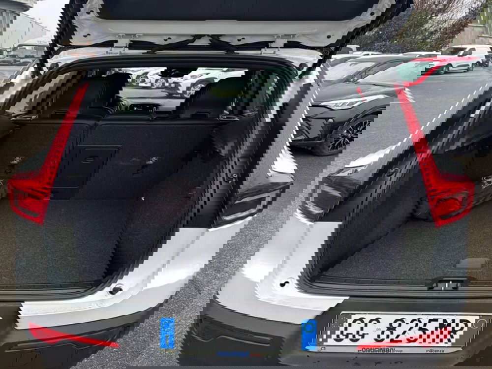 Volvo XC40 usata a Piacenza (9)