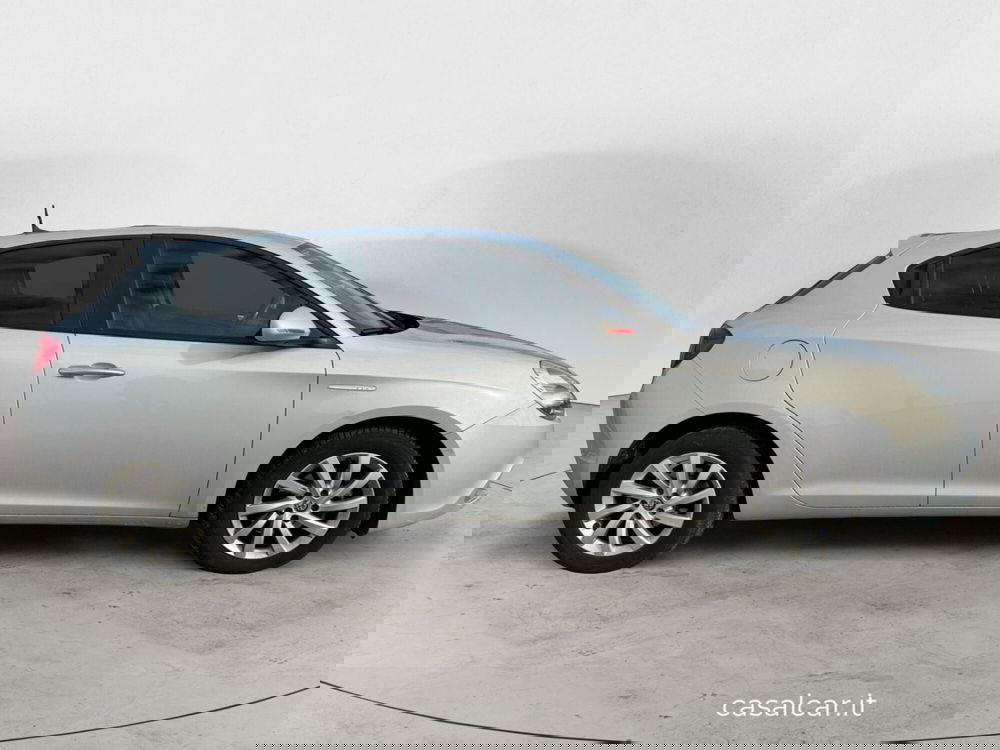 Alfa Romeo Giulietta usata a Salerno (5)