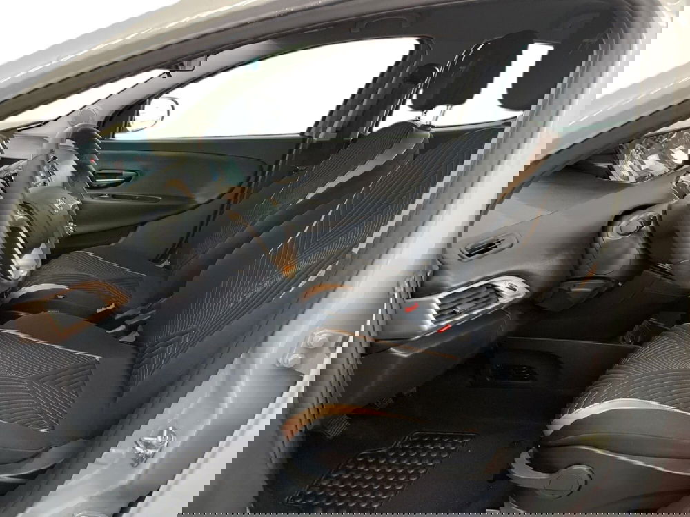 Lancia Ypsilon usata a Torino (10)