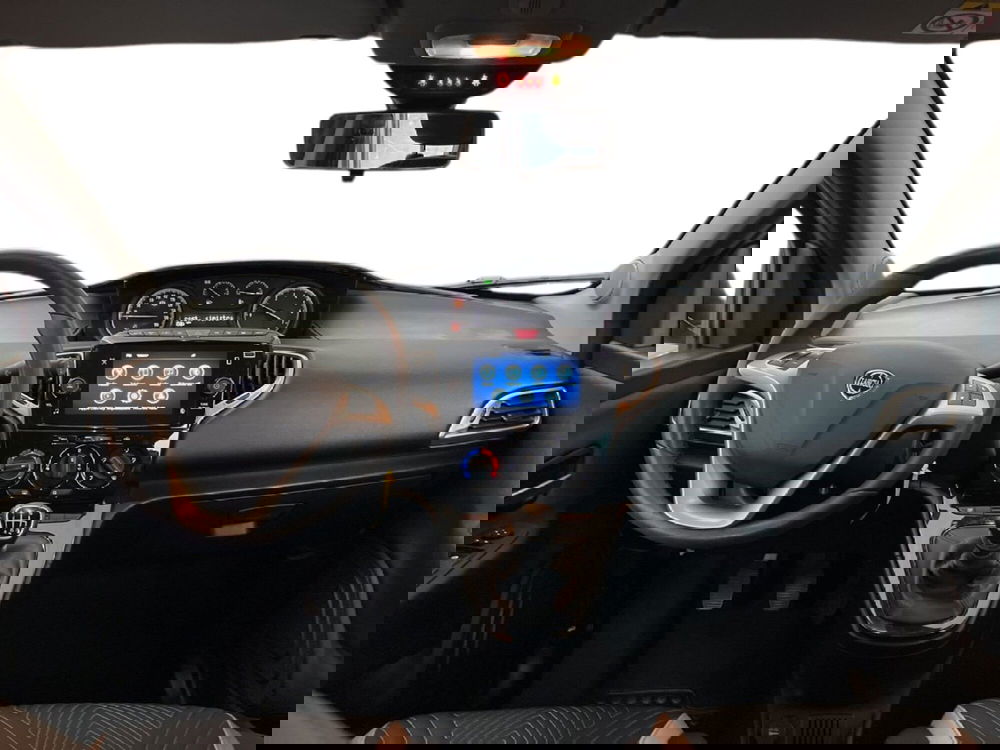 Lancia Ypsilon usata a Torino (11)