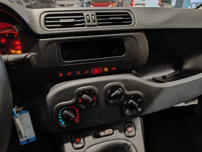 Fiat Panda usata a Milano (17)