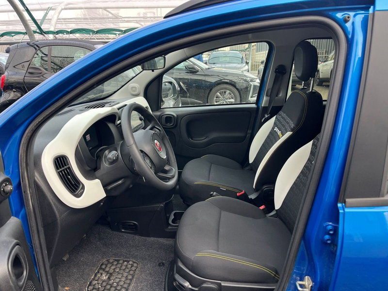 Fiat Panda Cross usata a Milano (13)