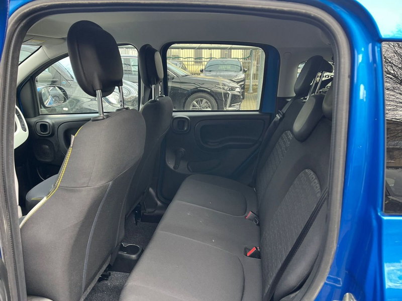Fiat Panda Cross usata a Milano (16)