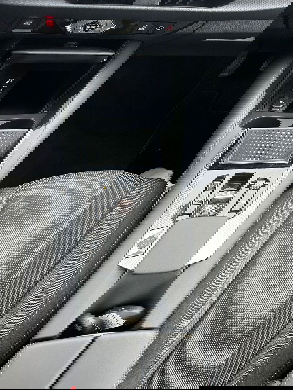 Ds DS 4 nuova a Milano (20)