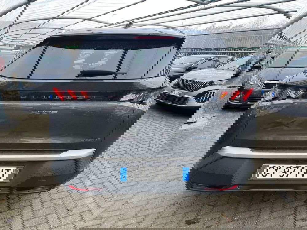 Peugeot 5008 usata a Milano (10)