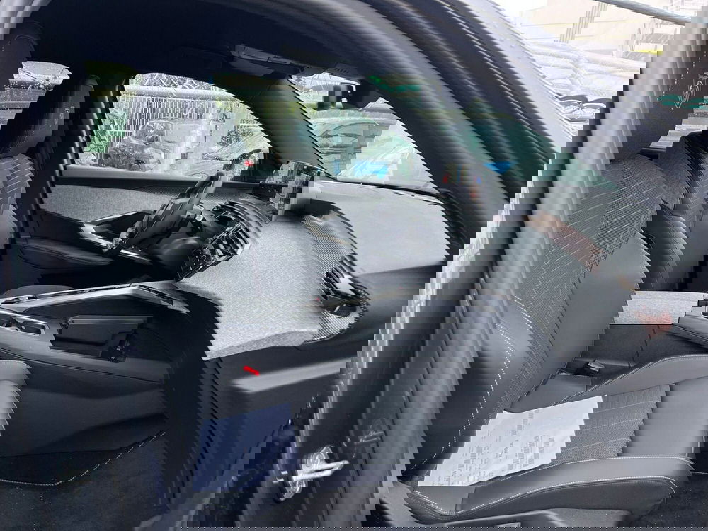 Peugeot 5008 usata a Milano (16)