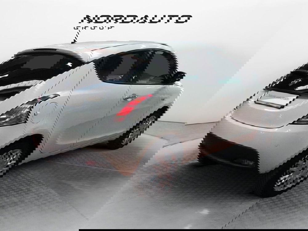 Lancia Ypsilon usata a Treviso (5)