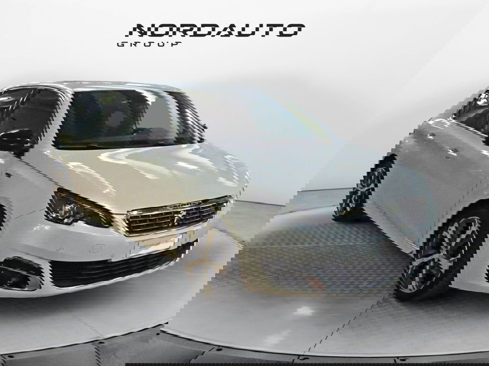 Peugeot 308 usata a Treviso (3)