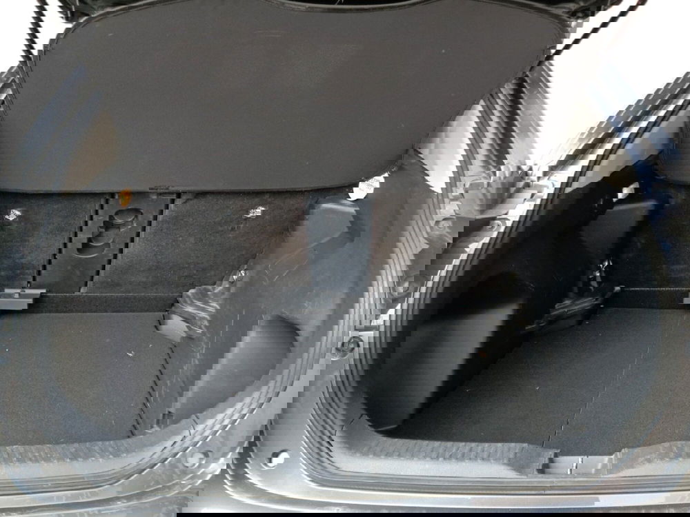 Toyota Yaris Cross usata a Milano (12)