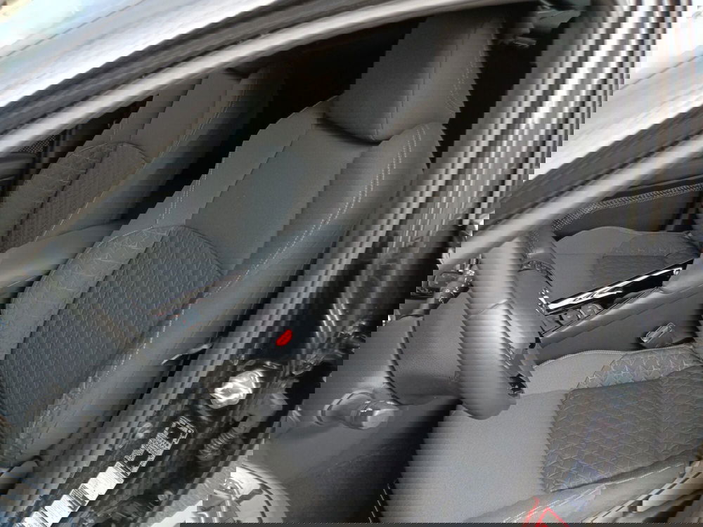 Toyota Toyota C-HR usata a Milano (11)