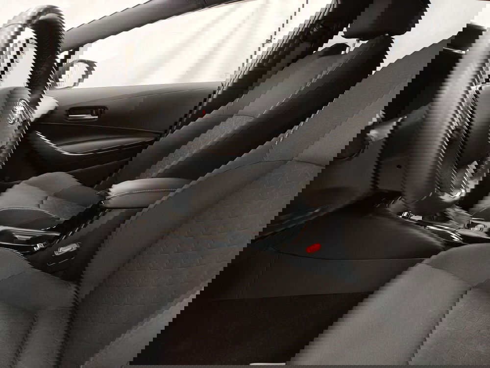 Toyota Corolla Touring Sports usata a Roma (14)