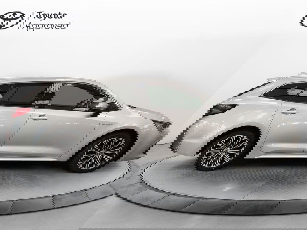 Toyota Corolla Touring Sports usata a Roma (17)