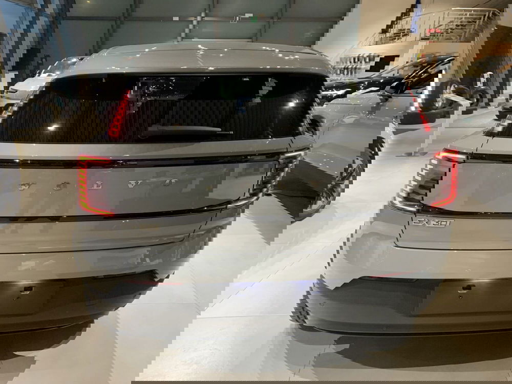 Volvo EX30 nuova a Ferrara (11)