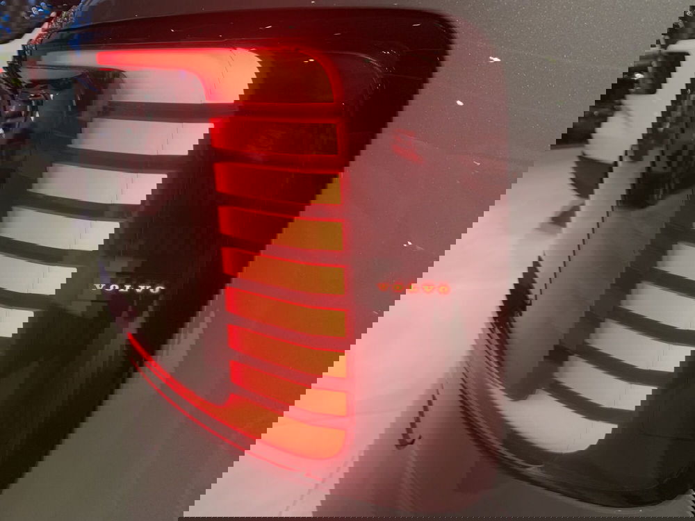 Volvo EX30 nuova a Ferrara (16)