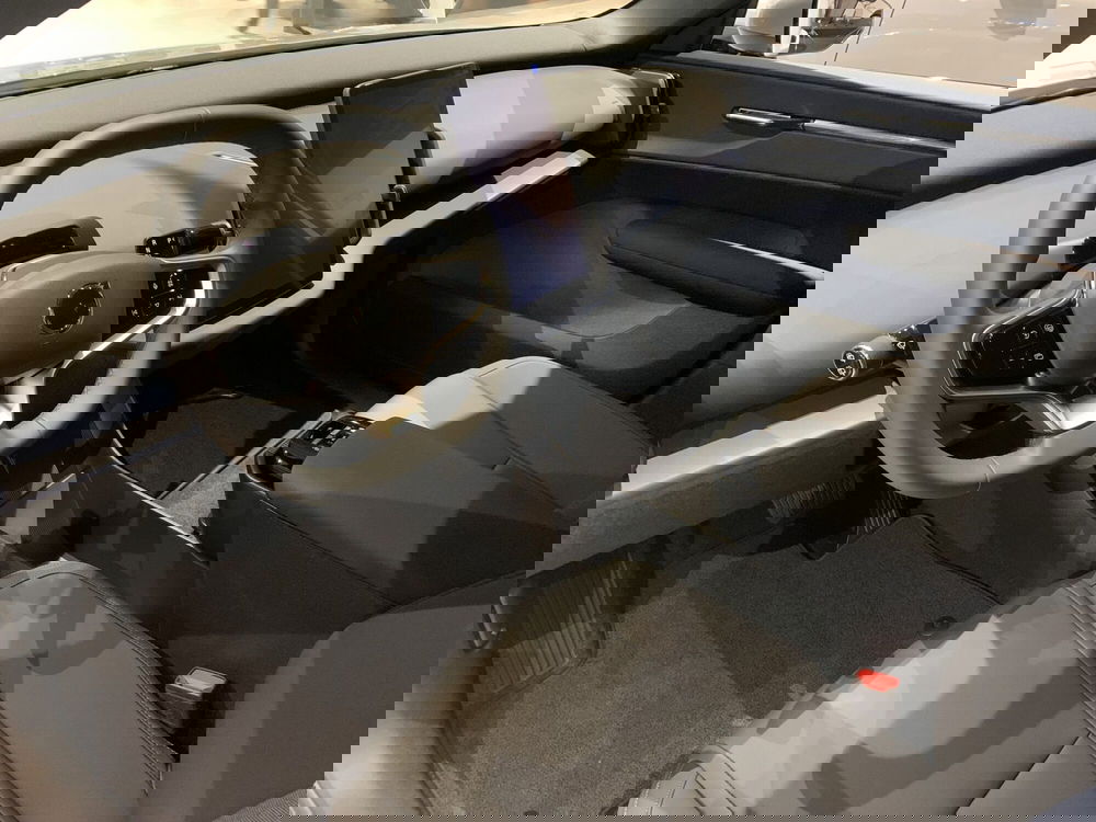 Volvo EX30 nuova a Ferrara (6)