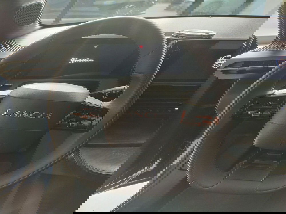 Lancia Ypsilon usata a Reggio Emilia (12)