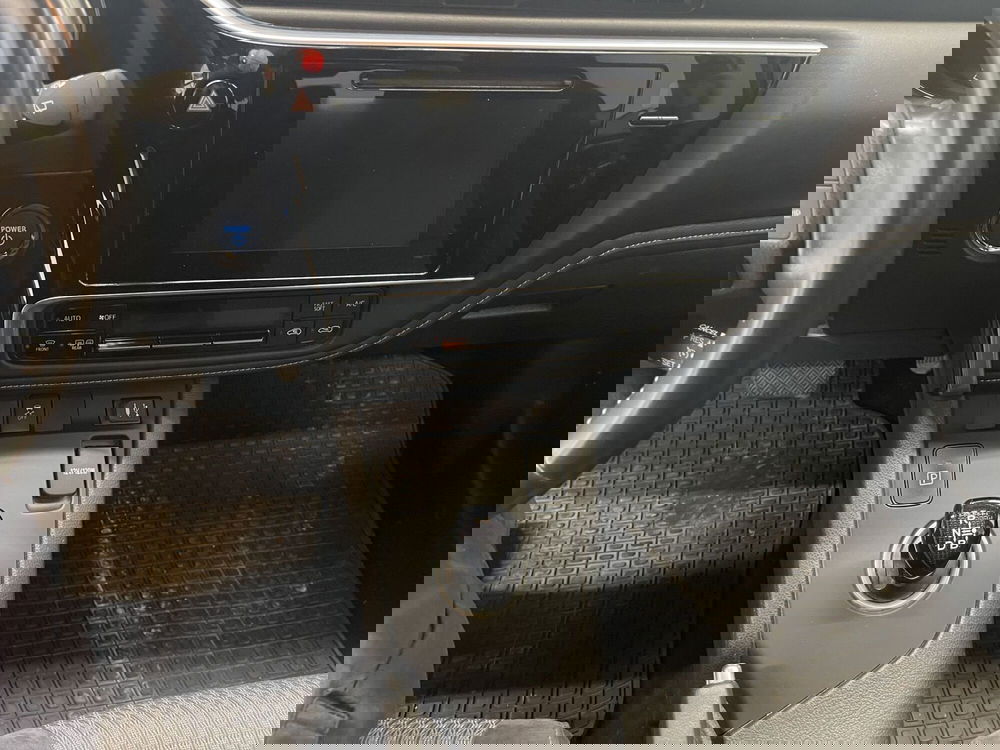 Toyota Auris Station Wagon usata a Bologna (10)