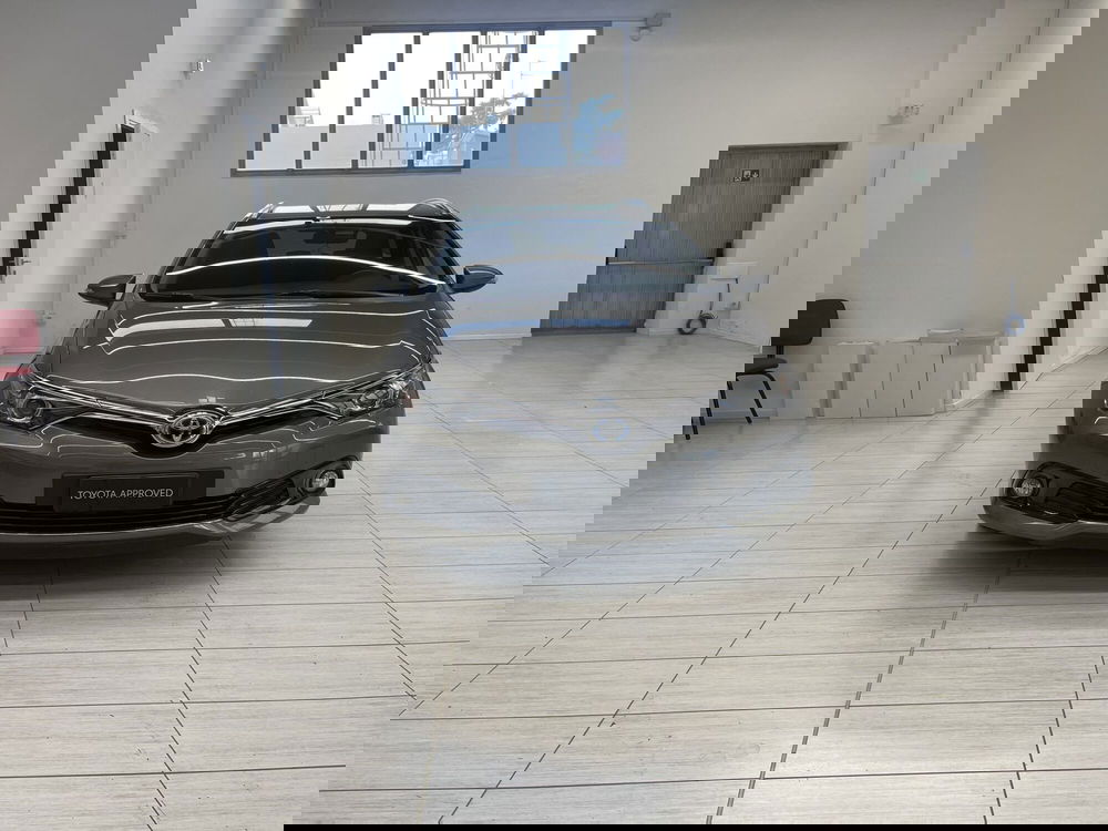 Toyota Auris Station Wagon usata a Bologna (2)