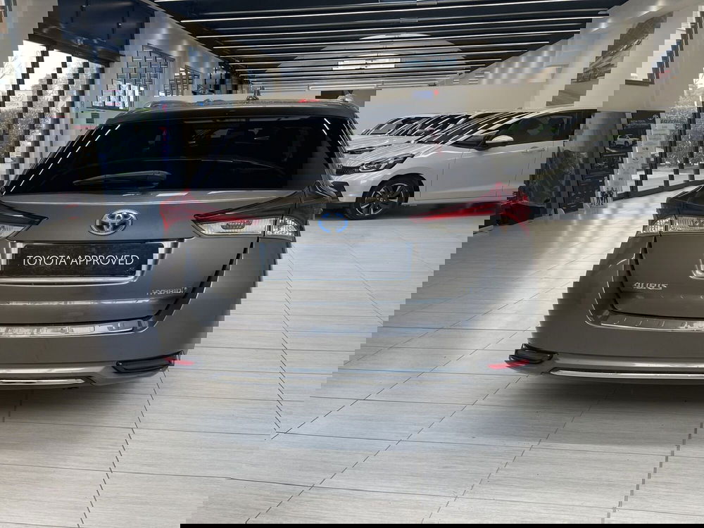 Toyota Auris Station Wagon usata a Bologna (3)