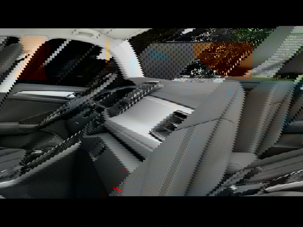 Volkswagen T-Roc nuova a Livorno (7)