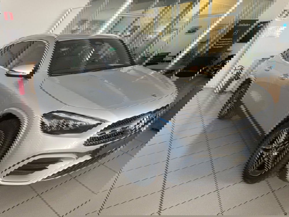 Mercedes-Benz GLA SUV usata a Pisa