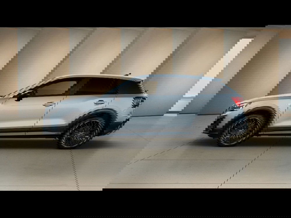 Audi Q2 nuova a Livorno (2)